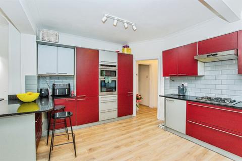 4 bedroom semi-detached house for sale, Queens Road, Wisbech
