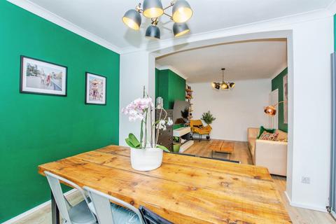 4 bedroom semi-detached house for sale, Queens Road, Wisbech