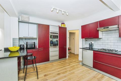 4 bedroom semi-detached house for sale, Queens Road, Wisbech