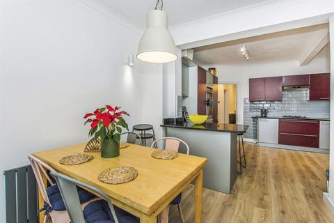4 bedroom semi-detached house for sale, Queens Road, Wisbech