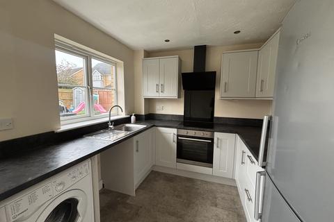 3 bedroom townhouse to rent, Blanchland Circle, Monkston, MILTON KEYNES