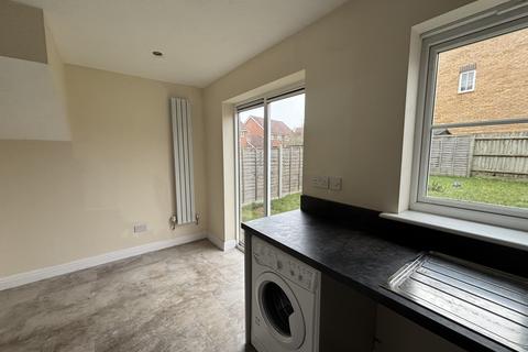 3 bedroom townhouse to rent, Blanchland Circle, Monkston, MILTON KEYNES