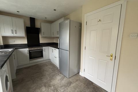 3 bedroom townhouse to rent, Blanchland Circle, Monkston, MILTON KEYNES