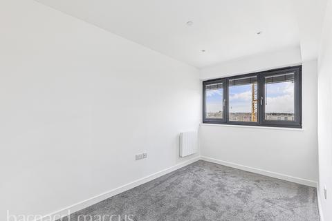 2 bedroom apartment to rent, High Road, Whetstone