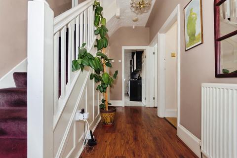 4 bedroom semi-detached house for sale, Vicarage Street, Oldbury