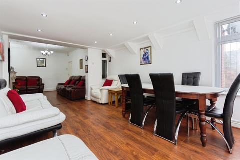 4 bedroom semi-detached house for sale, Vicarage Street, Oldbury