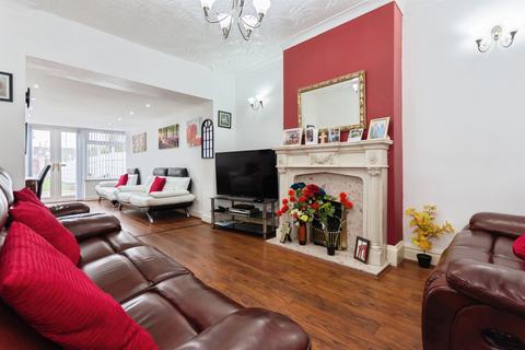 4 bedroom semi-detached house for sale, Vicarage Street, Oldbury