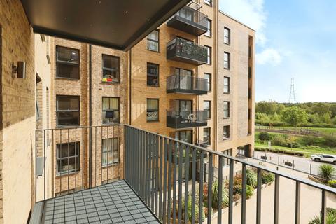 Colnebank Drive, WATFORD