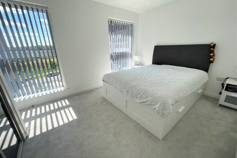 3 bedroom apartment to rent, Colnebank Drive, WATFORD