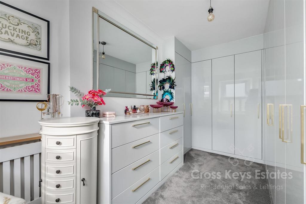 Dressing Room / Bedroom 6