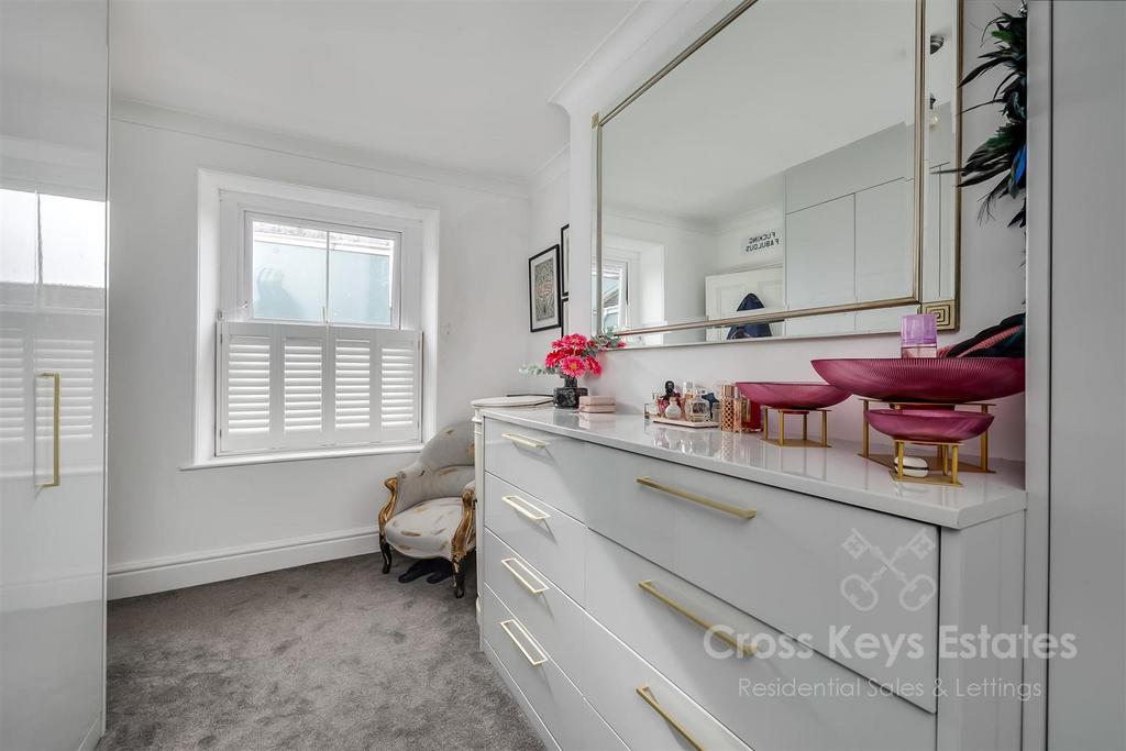 Dressing Room / Bedroom 6