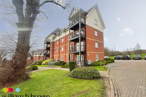 2 bedroom flat to rent, Milan Walk, BRENTWOOD