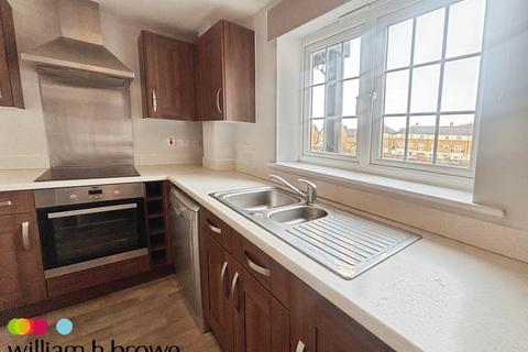 2 bedroom flat to rent, Milan Walk, BRENTWOOD