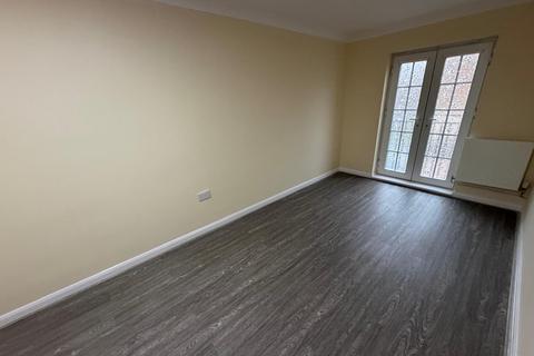 undefined, Johnson Court, Southbridge, Northampton