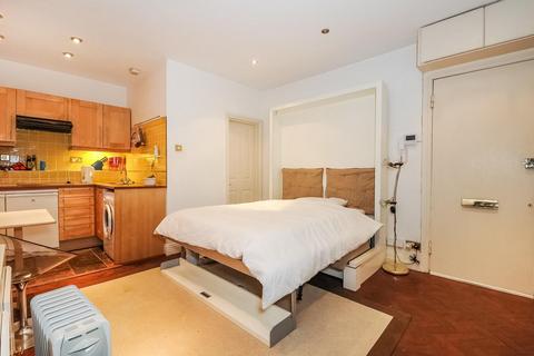 undefined, Bedford Court Mansions, Bedford Avenue, Bloomsbury, WC1B
