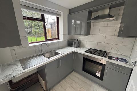 undefined, Sandy Crescent, WOLVERHAMPTON