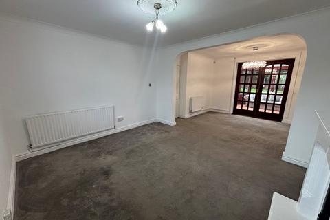 undefined, Sandy Crescent, WOLVERHAMPTON
