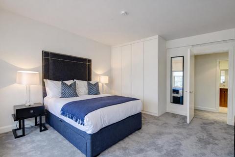 2 bedroom apartment to rent, Fulham Road, LONDON