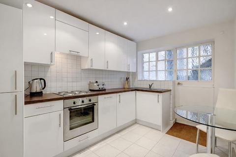 2 bedroom apartment to rent, Fulham Road, LONDON