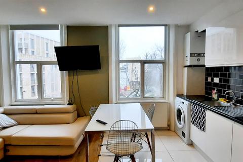 2 bedroom apartment to rent, Cambridge Road, West Kilburn, LONDON