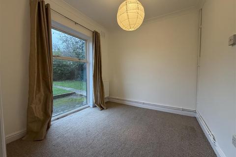 undefined, Kingsway, LEAMINGTON SPA