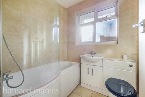 2 bedroom apartment for sale, Martin Way, Morden