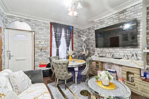 undefined, Whingate Grove, Leeds