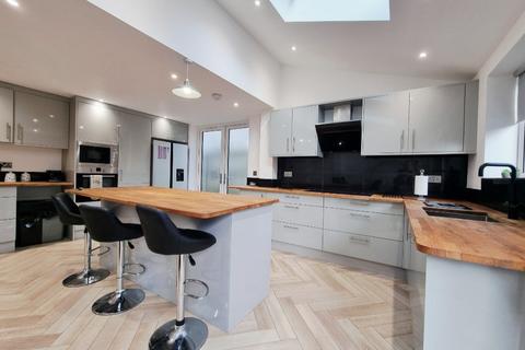 3 bedroom detached house to rent, Perham Way, London Colney, ST. ALBANS