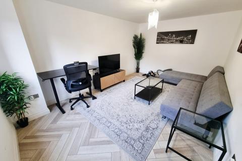 3 bedroom detached house to rent, Perham Way, London Colney, ST. ALBANS