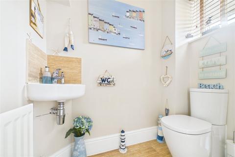 4 bedroom end of terrace house for sale, Stonechat Croft, Bracknell, Berkshire, RG12