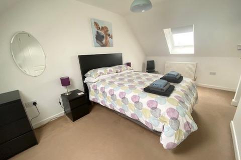 undefined, Thrupp Wharf, Cosgrove, MILTON KEYNES