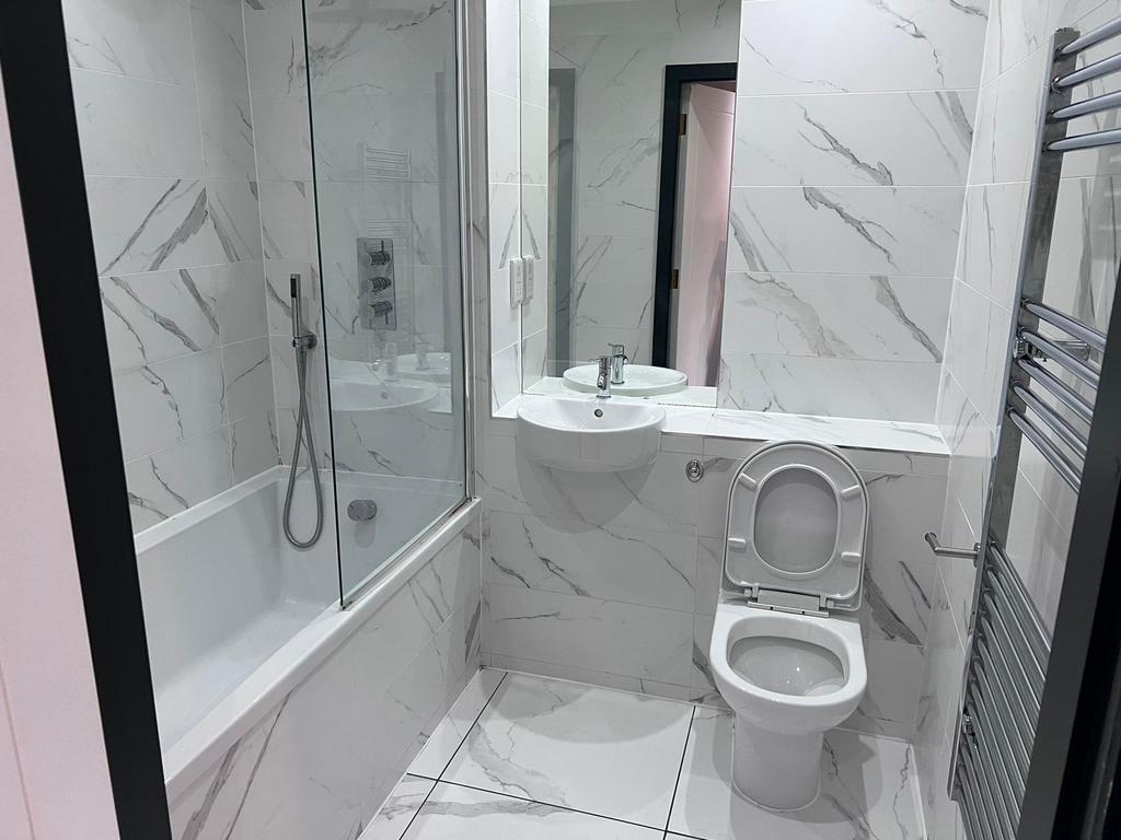 Apartment in LIVERPOOL - More