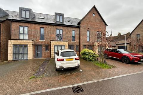 undefined, Frances Drive, DUNSTABLE