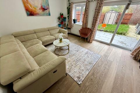 undefined, Frances Drive, DUNSTABLE