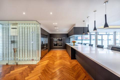 3 bedroom flat to rent, Hardwicks Square, LONDON
