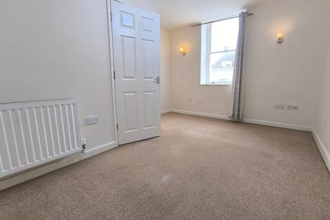 1 bedroom apartment to rent, North Parade, FROME