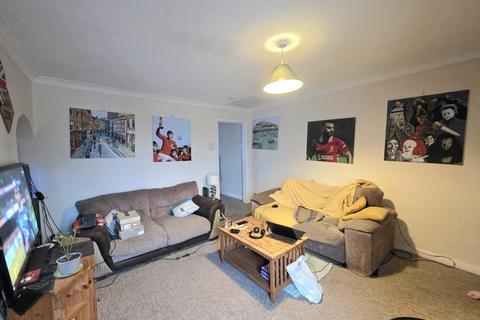 1 bedroom property to rent, Babbacombe Road, Babbacombe