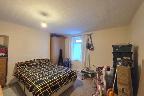 1 bedroom property to rent, Babbacombe Road, Babbacombe