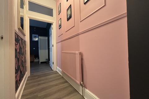 2 bedroom flat to rent, Bentley Road, LIVERPOOL