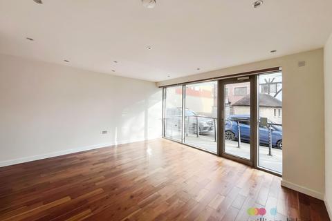 undefined, Waterside North, LINCOLN