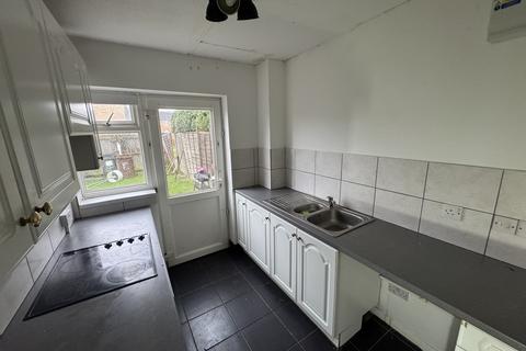 3 bedroom house to rent, Larch Road, CORBY
