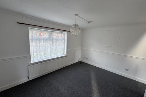 3 bedroom house to rent, Larch Road, CORBY