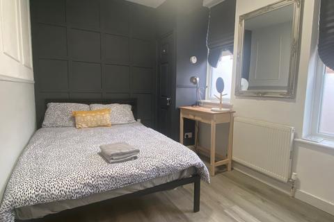 1 bedroom flat to rent, Princes Avenue, Princes Park, LIVERPOOL