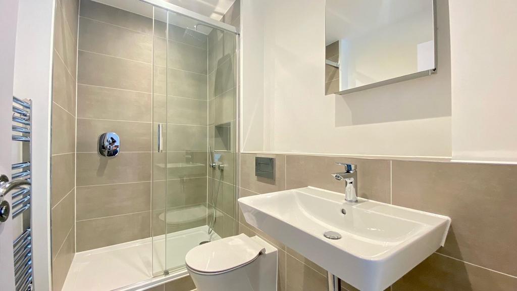 En-suite Bathroom