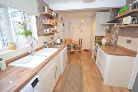 3 bedroom house to rent, Lynmouth Drive, WIGSTON