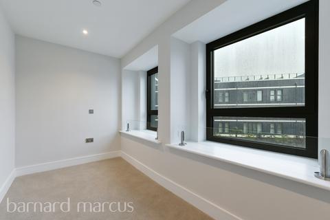 2 bedroom apartment to rent, Cockfosters Road, Cockfosters, BARNET