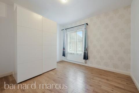 3 bedroom flat to rent, Kingston Road, LONDON