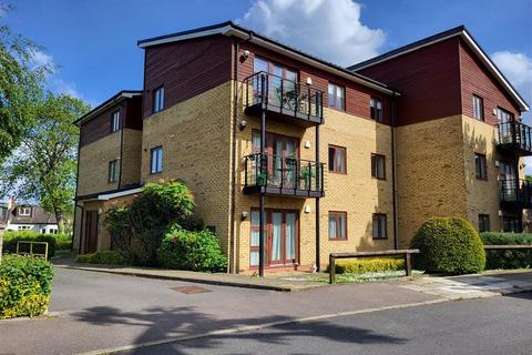 Bycullah Avenue, ENFIELD