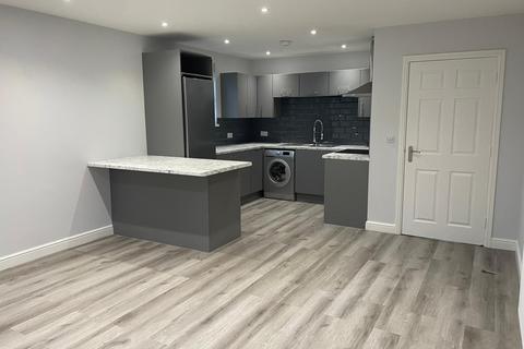 2 bedroom flat to rent, Waterfields, Retford