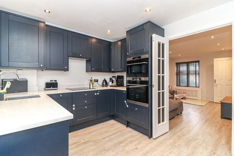 2 bedroom terraced house for sale, Hopwood Close, Watford, WD17